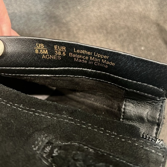 NWOB Sam Edelman Agnes Black Suede Western Bootie Size 8 1/2 - Picture 9 of 10